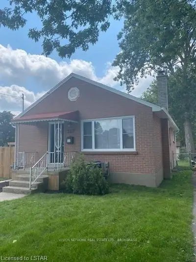317 Manitoba Street, London East, ON N5W 4W2
