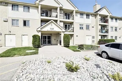 733 DEVERON Crescent 209, London South, ON N5Z 4X7