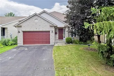 9 JASMINE Drive, London North, ON N6G 5A2