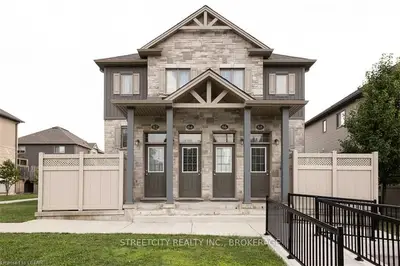 3200 Singleton Avenue 82, London South, ON N6L 0C7