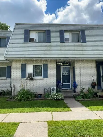 203 BOULLEE Street, London East, ON N5Y 1T9
