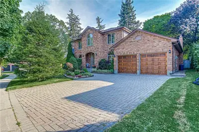 83 ORKNEY Crescent, London North, ON N5X 3R8