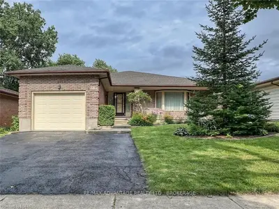 306 HIGHVIEW Crescent, London South, ON N6J 4E3