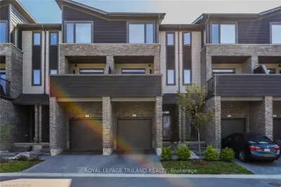 1960 Dalmagarry Road 212, London North, On N6g 0t8