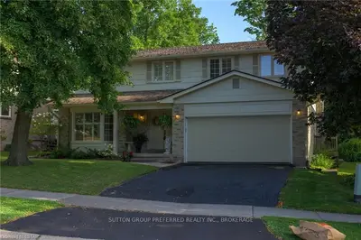 782 BARCLAY Road, London South, ON N6K 1K8
