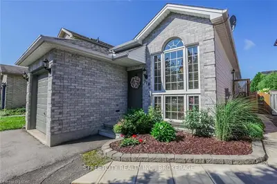 314 BROOKHAVEN Place, London East, ON N5Y 5N4