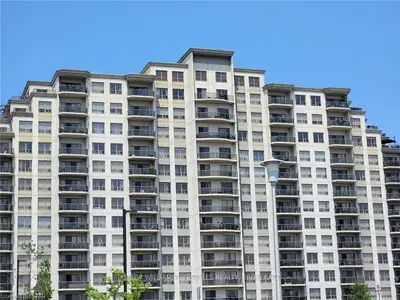 1030 CORONATION Drive 1014, London North, ON N6G 0G5
