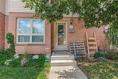 89 HIGHVIEW Avenue 10, London South, ON N6C 5V6