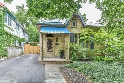 19 Askin Street, London South, ON N6C 1E2