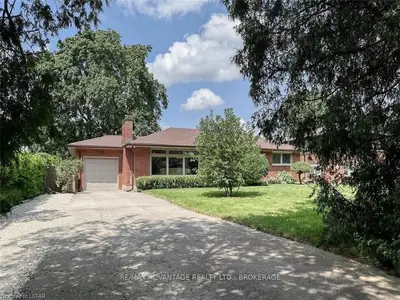 141 BRIAN Avenue, London North, ON N6G 2L8