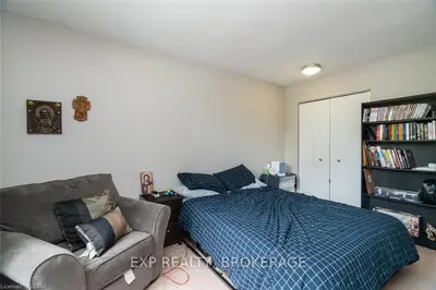 70 FIDDLERS GREEN Road 50, London North, ON N6H 4R4