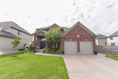 1530 LOGANS Way, London South, ON N6K 0E4