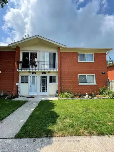 1090 Kipps Lane 101, London East, ON N5Y 1V4
