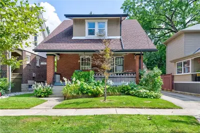 14 LOCKYER Street, London South, ON N6C 3E5