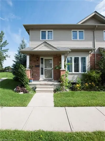 1920 MARCONI Boulevard 28, London East, ON N5V 4X8
