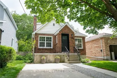 105 EMERY Street E, London South, ON N6C 2G9