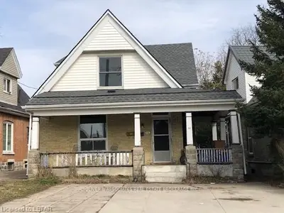 18 REDAN Street, London East, ON N5Z 1Y8