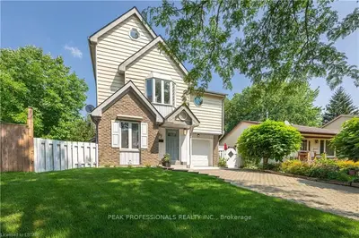 99 Beechbank Crescent, London South, ON N6E 2P1
