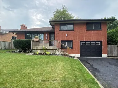 43 SUMNER Road, London South, ON N5Z 3Z1