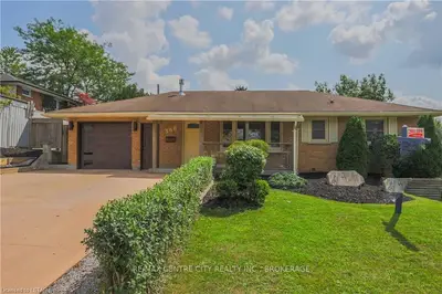 368 BURLINGTON Crescent, London South, ON N5Z 3H1