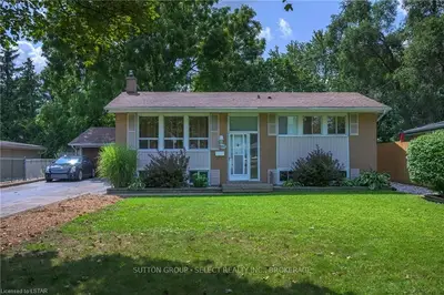 157 BURNSIDE Drive, London East, ON N5V 1B4