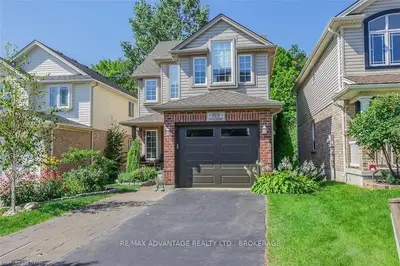 819 SANDCHERRY Street, London North, ON N6H 5T9