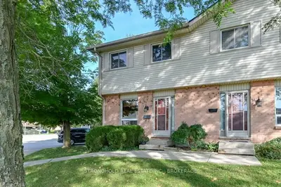 80 ACORN Crescent 17, London North, ON N6G 4R8