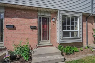 1215 CHEAPSIDE Street 9, London East, ON N5Y 5K1