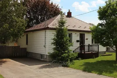 1561 HARTLET Street, London East, ON N5V 1X7