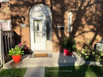 412 HOMESTEAD Court, London North, ON N6G 2E9