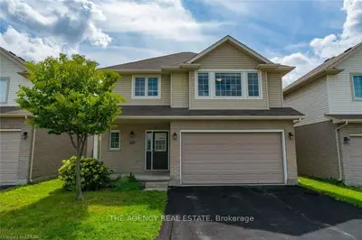960 BITTERBUSH Crescent 30, London North, ON N6H 0G1