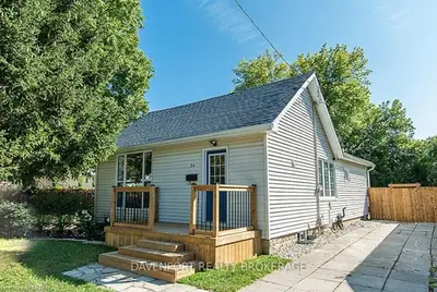 34 PADDINGTON Avenue, London South, ON N6J 2S3