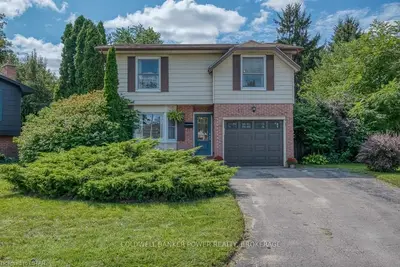 57 GLENROY Court, London South, ON N5Z 4H3