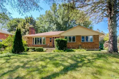 1629 LOUISE Boulevard, London North, ON N6G 2R2
