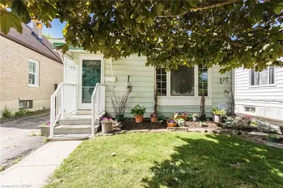 102 HOMAN Street, London East, ON N5Z 1B1