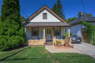 73 FORWARD Avenue, London North, ON N6H 1B8