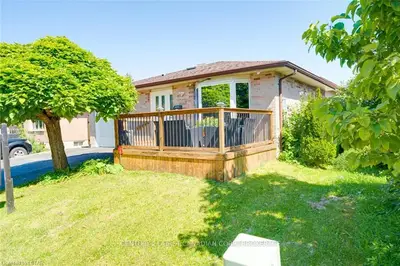 1495 JALNA Boulevard, London South, ON N6E 3C5
