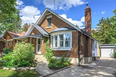 28 BALMORAL Avenue, London East, ON N5Y 2L2