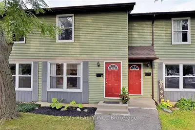 70 Fiddlers Green Road 56, London North, ON N6H 4R4