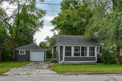 25 Frances Street, Tillsonburg, On N4g 1e8