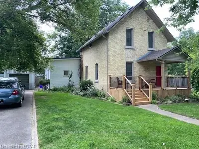 3277 WALNUT Street, Brooke-Alvinston, ON N0N 1A0