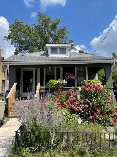 168 ROBERTS Avenue, London East, ON N5Z 2B7