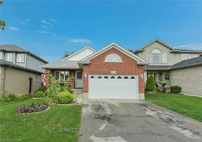 1834 HEALY Road, London North, ON N6G 5P3