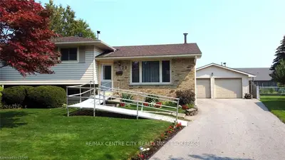 20 CANTLEY Crescent, London South, ON N6E 1G6
