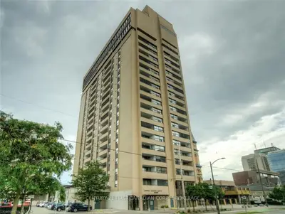 389 DUNDAS Street 1402, London East, ON N6B 3L5