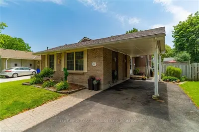 23 Alayne Crescent, London South, ON N6E 2A2