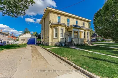202 Light Street, Woodstock, On N4s 6h7