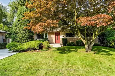 444 SCENIC Drive, London South, ON N5Z 3A8