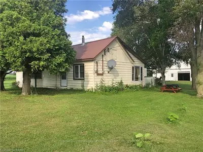 590 REGIONAL RD 28 Road, Norfolk County, ON N0E 1G0