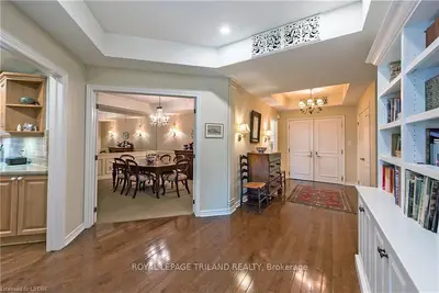 250 SYDENHAM Street 103, London East, ON N6A 5S1